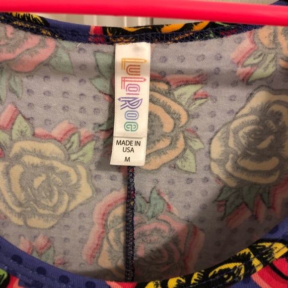 Medium Rose Printed Perfect Tee - Picture 3 of 3